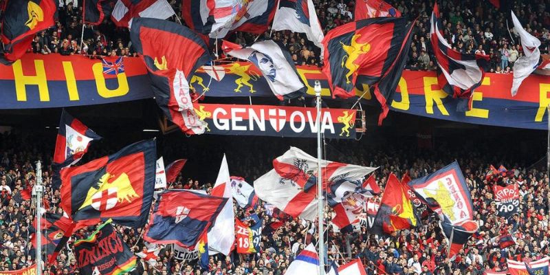 Genoa có một lượng người hâm mộ đông đảo và nhiệt huyết, không chỉ ở Genoa mà còn ở nhiều nơi khác trên thế giới