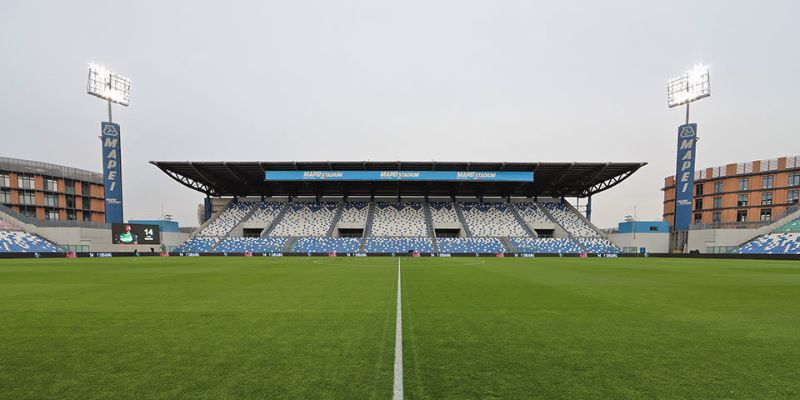 Sassuolo FC hiện đang chơi trên sân vận động Mapei Stadium - Città del Tricolore